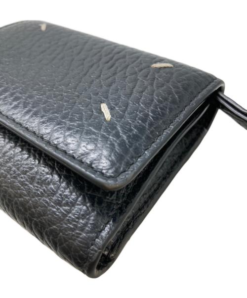 Maison Margiela（メゾンマルジェラ）Maison Margiela (メゾンマルジェラ) 4ステッチ 三つ折りウォレット ブラックの古着・服飾アイテム