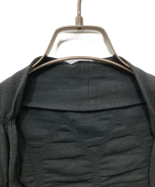 ISSEY MIYAKE（イッセイミヤケ）ISSEY MIYAKE (イッセイミヤケ) デザインカーディガン ブラック サイズ:SIZE 2の古着・服飾アイテム