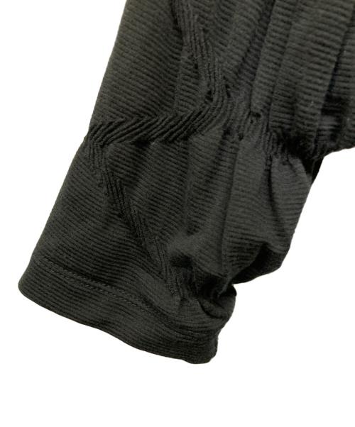 ISSEY MIYAKE（イッセイミヤケ）ISSEY MIYAKE (イッセイミヤケ) デザインカーディガン ブラック サイズ:SIZE 2の古着・服飾アイテム