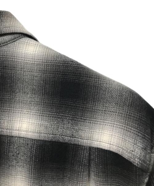 SUPREME（シュプリーム）Supreme (シュプリーム) SHADOW PLAID FLANNEL ZIP SHIRT グレー サイズ:Lの古着・服飾アイテム