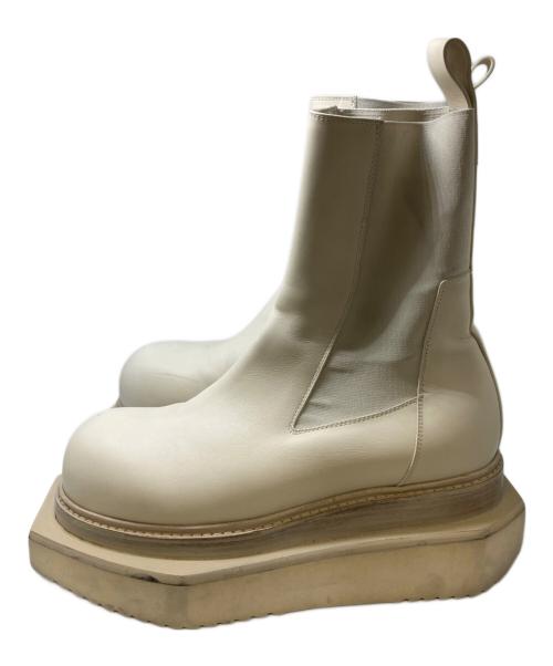 RICK OWENS（リックオウエンス）RICK OWENS (リックオウエンス) BEATLE TURBO CYCLOPS BOOTS アイボリー サイズ:40の古着・服飾アイテム