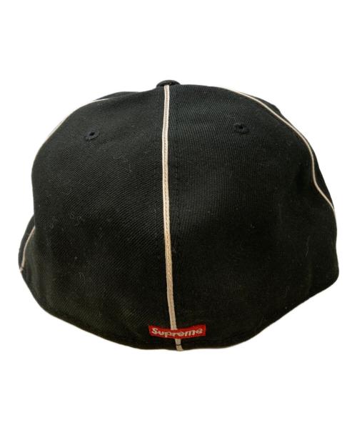 SUPREME（シュプリーム）Supreme (シュプリーム) New Era (ニューエラ) Piping Script Logo キャップ ブラック サイズ:7 5/8の古着・服飾アイテム