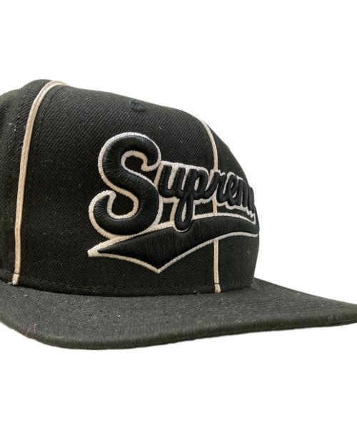 SUPREME（シュプリーム）Supreme (シュプリーム) New Era (ニューエラ) Piping Script Logo キャップ ブラック サイズ:7 5/8の古着・服飾アイテム