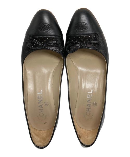 CHANEL（シャネル）CHANEL (シャネル) ココマークキャップトゥリボンパンプス ブラック サイズ:36 1/2の古着・服飾アイテム