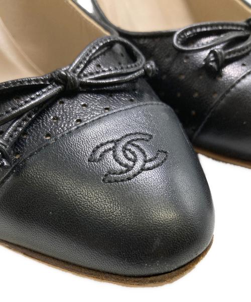 CHANEL（シャネル）CHANEL (シャネル) ココマークキャップトゥリボンパンプス ブラック サイズ:36 1/2の古着・服飾アイテム