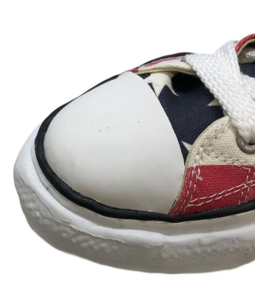 MIHARA YASUHIRO（ミハラヤスヒロ）MIHARA YASUHIRO (ミハラヤスヒロ) CANVAS LOWCUT STRIPES SNEAKERS レッド サイズ:44の古着・服飾アイテム