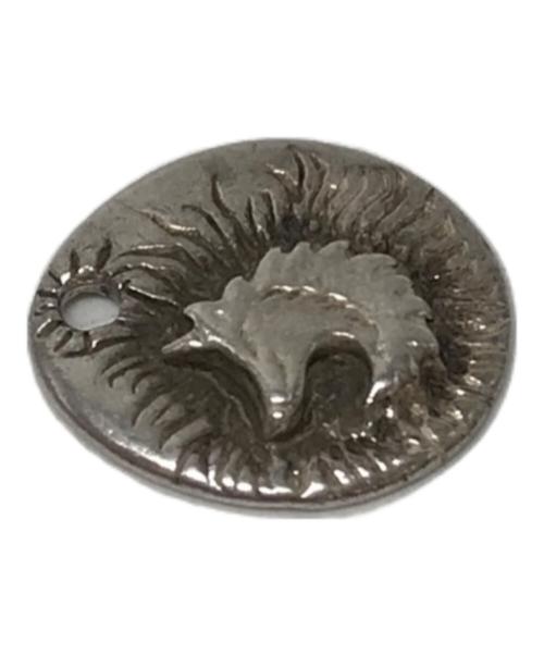 Tady & King（タディアンドキング）Tady & King (タディアンドキング) チビメタルウルフチャーム シルバーの古着・服飾アイテム