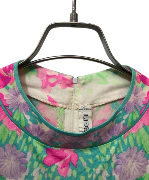 LEONARD（レオナール）LEONARD (レオナール) 花柄シルクジャージーワンピース ベージュ×ピンク サイズ:不明の古着・服飾アイテム