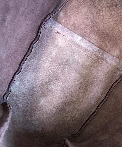 YOUNG & OLSEN The DRYGOODS STORE（ヤングアンドオルセン ザ ドライグッズストア）YOUNG & OLSEN The DRYGOODS STORE (ヤングアンドオルセン ザ ドライグッズストア) EMBOSSED LEATHER TOTE ブラウンの古着・服飾アイテム