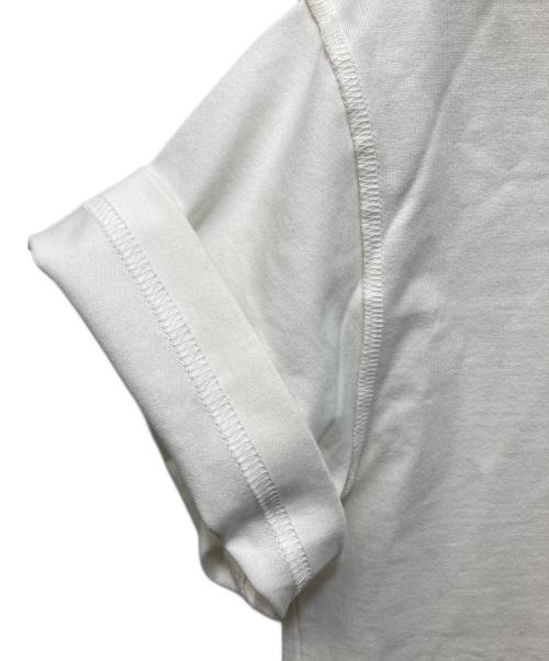 LOUIS VUITTON（ルイ ヴィトン）LOUIS VUITTON (ルイ ヴィトン) エンボスLVロゴTシャツ ホワイト サイズ:SIZE XSの古着・服飾アイテム