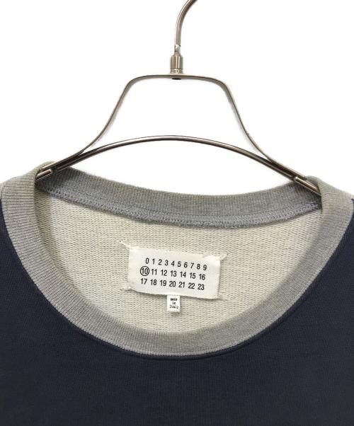 Maison Margiela（メゾンマルジェラ）Maison Margiela (メゾンマルジェラ) ハトメクルーネックスウェット グレー×ネイビー サイズ:SIZE 48の古着・服飾アイテム