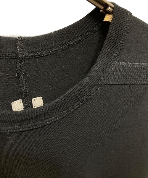 RICK OWENS（リックオウエンス）RICK OWENS (リックオウエンス) パーツデザインレベルTシャツ ブラック サイズ:XLの古着・服飾アイテム