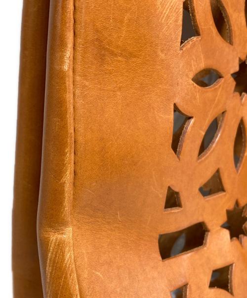 genten（ゲンテン）genten (ゲンテン) カットワークレザートートバッグ ブラウンの古着・服飾アイテム