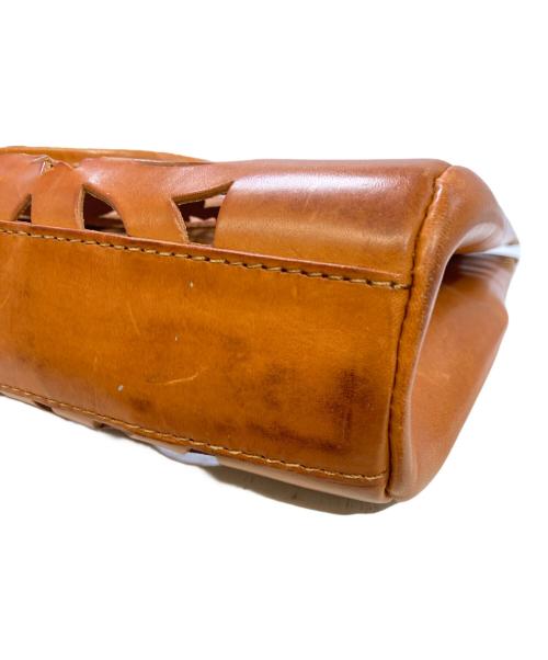 genten（ゲンテン）genten (ゲンテン) カットワークレザートートバッグ ブラウンの古着・服飾アイテム