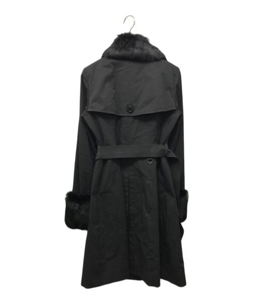 BURBERRY BLUE LABEL（バーバリーロンドンブルーレーベル）BURBERRY BLUE LABEL (バーバリーロンドンブルーレーベル) ラビットファー付トレンチコート ブラック サイズ:38の古着・服飾アイテム