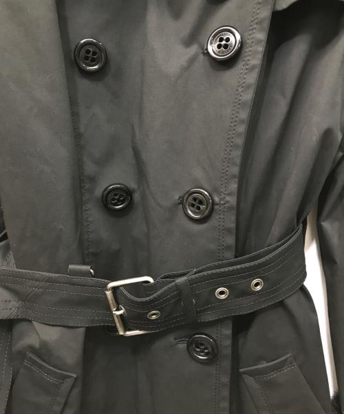 BURBERRY BLUE LABEL（バーバリーロンドンブルーレーベル）BURBERRY BLUE LABEL (バーバリーロンドンブルーレーベル) ラビットファー付トレンチコート ブラック サイズ:38の古着・服飾アイテム