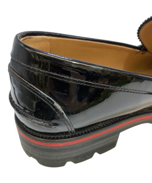 Christian Louboutin（クリスチャン・ルブタン）Christian Louboutin (クリスチャン・ルブタン) エナメルローファー ブラック サイズ:40の古着・服飾アイテム