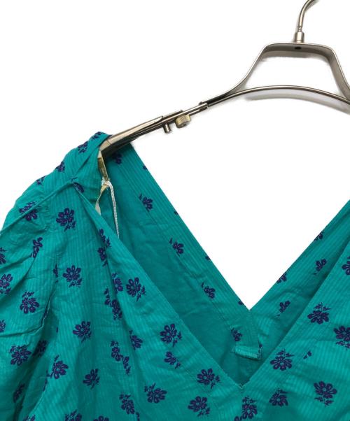 ne quittez pas（ヌキテパ）ne quittez pas (ヌキテパ) Dobby Stripe Flower Print Dress グリーン サイズ:FREE 未使用品の古着・服飾アイテム