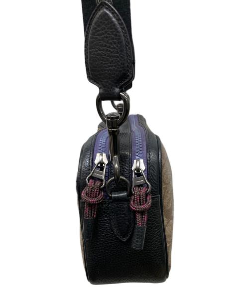 COACH（コーチ）COACH (コーチ) GUANGYU カメラショルダーバッグ ブラック×ベージュの古着・服飾アイテム
