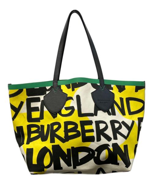 BURBERRY（バーバリー）BURBERRY (バーバリー) Giant Graffiti Print Reversible Tote ベージュ×イエローの古着・服飾アイテム