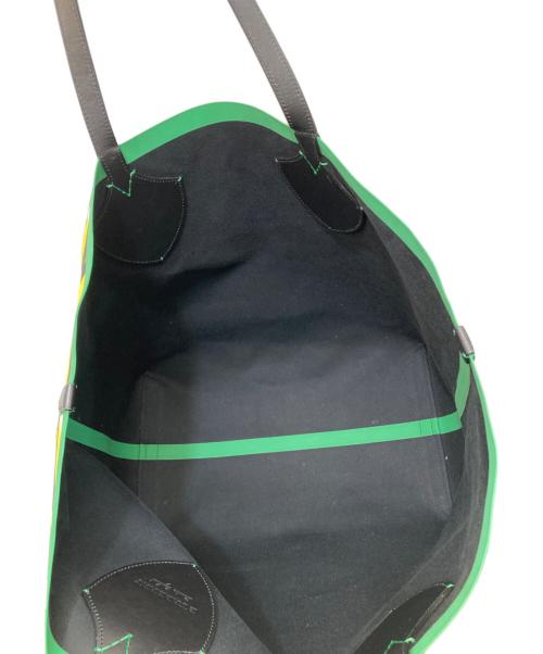 BURBERRY（バーバリー）BURBERRY (バーバリー) Giant Graffiti Print Reversible Tote ベージュ×イエローの古着・服飾アイテム