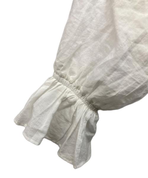 crinkle crinkle  crinkle（クリンクル クリンクル クリンクル）crinkle crinkle  crinkle (クリンクル クリンクル クリンクル) frill poncho L/S blouse ホワイト サイズ:SIZE Freeの古着・服飾アイテム