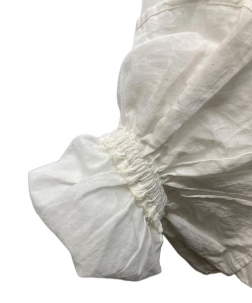 crinkle crinkle  crinkle（クリンクル クリンクル クリンクル）crinkle crinkle  crinkle (クリンクル クリンクル クリンクル) frill poncho L/S blouse ホワイト サイズ:SIZE Freeの古着・服飾アイテム