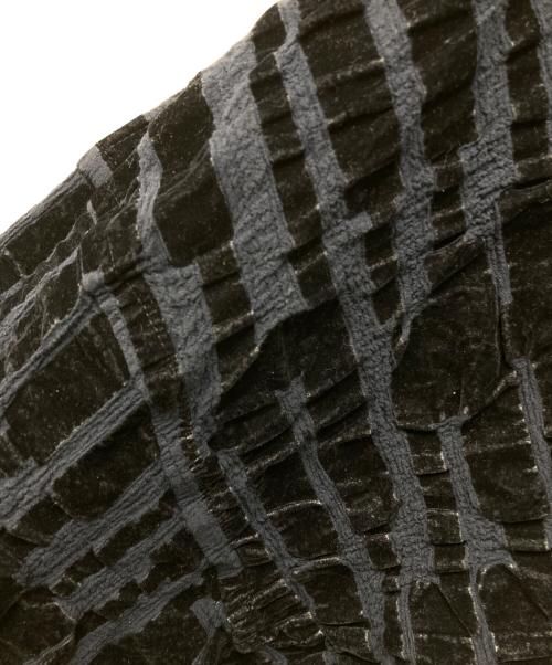 me ISSEY MIYAKE（ミーイッセイ ミヤケ）me ISSEY MIYAKE (ミーイッセイ ミヤケ) フロッキープリーツブラウス ネイビー サイズ:不明の古着・服飾アイテム