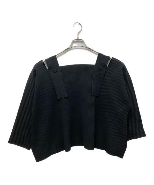 me ISSEY MIYAKE（ミーイッセイ ミヤケ）me ISSEY MIYAKE (ミーイッセイ ミヤケ) ベルトプリーツブラウス ブラック サイズ:不明の古着・服飾アイテム