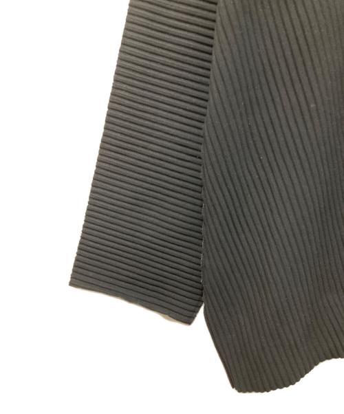 me ISSEY MIYAKE（ミーイッセイ ミヤケ）me ISSEY MIYAKE (ミーイッセイ ミヤケ) ベルトプリーツブラウス ブラック サイズ:不明の古着・服飾アイテム