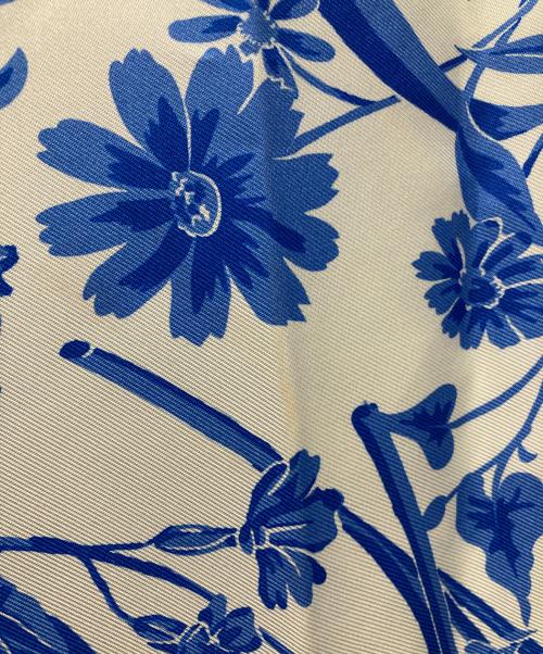 GUCCI（グッチ）GUCCI (グッチ) フローラルプリントシルクスカーフ ネイビー×ブルー×ホワイトの古着・服飾アイテム