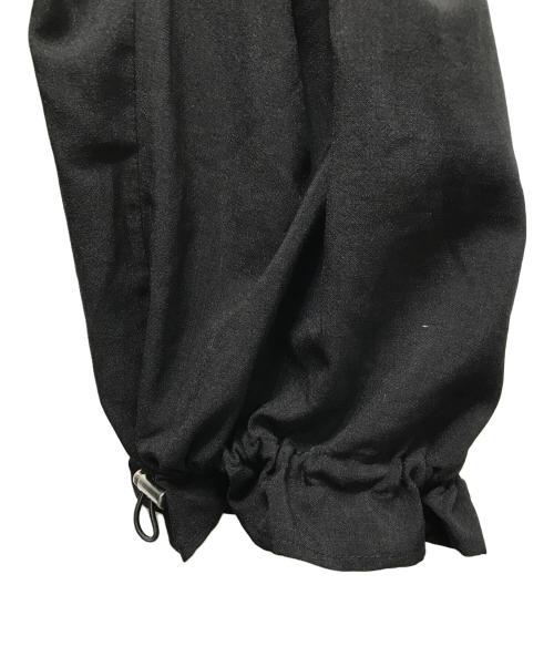 OMMO（オーエムエムオー）OMMO (オーエムエムオー) VOLUME HEM GATHER ALL IN ONE レッド×カーキ×ブラック サイズ: Freeの古着・服飾アイテム