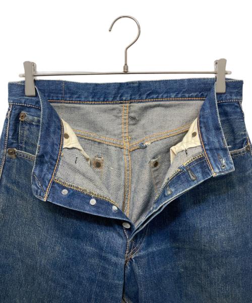 LEVI'S（リーバイス）LEVI'S (リーバイス) 50's 501XX セルビッチデニム　/ 54年 / 革パッチ / Vステッチ / ポケット裏シングルステッチ / オフセット / 通常R / フライボタン裏点々刻印 / 両面均等V インディゴ サイズ:不明の古着・服飾アイテム
