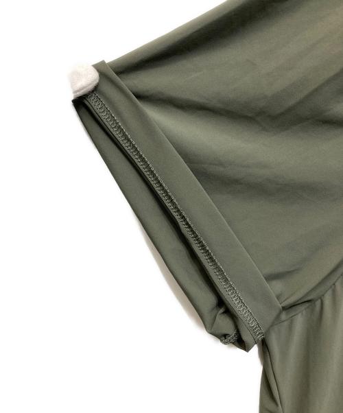 1piu1uguale3 GOLF（ウノ ピゥ ウノ ウグァーレ トレ ゴルフ）1piu1uguale3 GOLF (ウノ ピゥ ウノ ウグァーレ トレ ゴルフ) S/S MOCK NECK NEON BACK TAPE グリーン サイズ:XLの古着・服飾アイテム