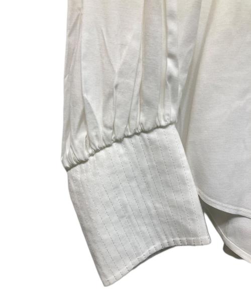 CASA FLINE（カーサフライン）CASA FLINE (カーサフライン) タックスリーブブラウス ホワイト サイズ:FREE 未使用品の古着・服飾アイテム