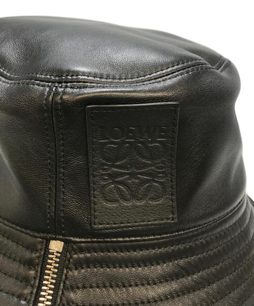 LOEWE（ロエベ）LOEWE (ロエベ) アナグラムロゴパッチ レザーバケットハット ブラック サイズ:57の古着・服飾アイテム