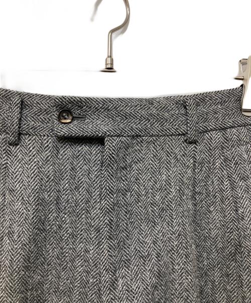 COMME des GARCONS HOMME（コムデギャルソン オム）COMME des GARCONS HOMME (コムデギャルソン オム) ウールヘリンボーン2タックパンツ グレー サイズ:Mの古着・服飾アイテム