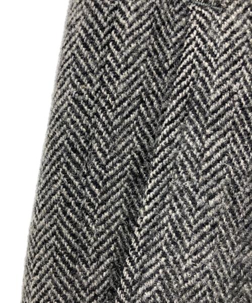 COMME des GARCONS HOMME（コムデギャルソン オム）COMME des GARCONS HOMME (コムデギャルソン オム) ウールヘリンボーン2タックパンツ グレー サイズ:Mの古着・服飾アイテム