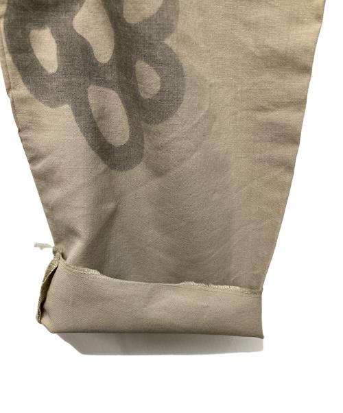 CAMIEL FORTGENS（カミエルフォートヘンス）CAMIEL FORTGENS (カミエルフォートヘンス) フラワープリントワイドパンツ ベージュ サイズ:Ｓの古着・服飾アイテム