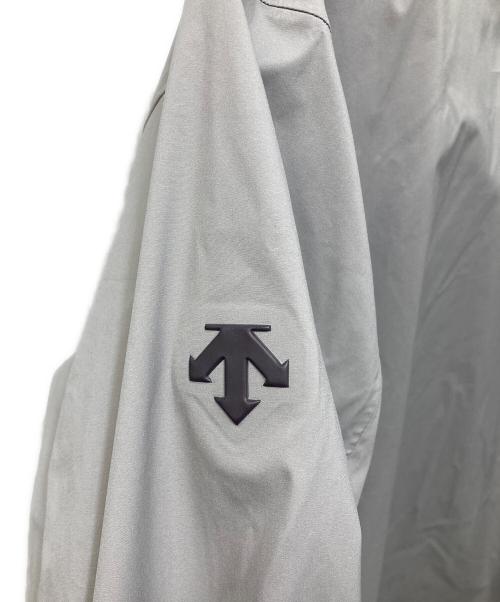 DESCENTE ALLTERRAIN（デザイント オルテライン）DESCENTE ALLTERRAIN (デザイント オルテライン) ハードシェルジャケット グレー サイズ:Mの古着・服飾アイテム