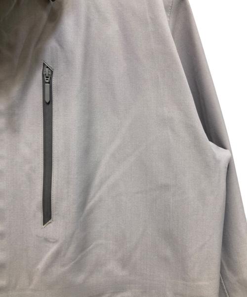 DESCENTE ALLTERRAIN（デザイント オルテライン）DESCENTE ALLTERRAIN (デザイント オルテライン) ハードシェルジャケット グレー サイズ:Lの古着・服飾アイテム