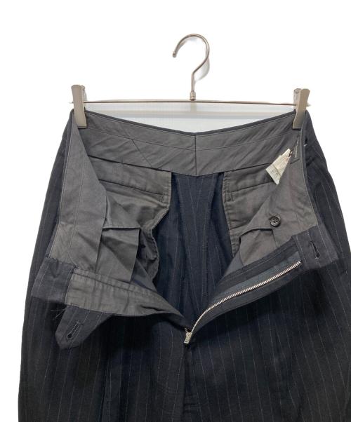COMME des GARCONS HOMME PLUS（コムデギャルソンオムプリュス）COMME des GARCONS HOMME PLUS (コムデギャルソンオムプリュス) 90'S ストライプタックパンツ ブラック サイズ:SIZE Mの古着・服飾アイテム
