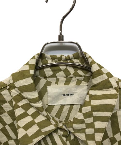 TODAYFUL（トゥデイフル）TODAYFUL (トゥデイフル) Geometric Over Shirts グリーン サイズ: Freeの古着・服飾アイテム