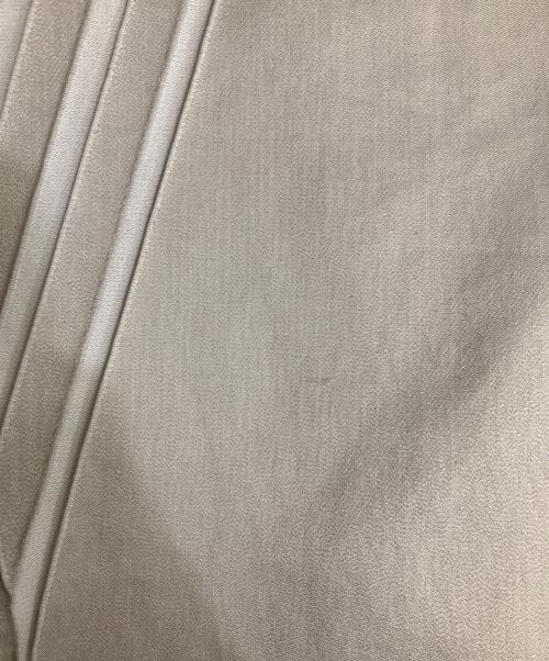 A-POC ABLE ISSEY MIYAKE（エイポック エイブル イッセイ ミヤケ）A-POC ABLE ISSEY MIYAKE (エイポック エイブル イッセイ ミヤケ) TYPE-S 001 クロップドパンツ グレー サイズ:3の古着・服飾アイテム