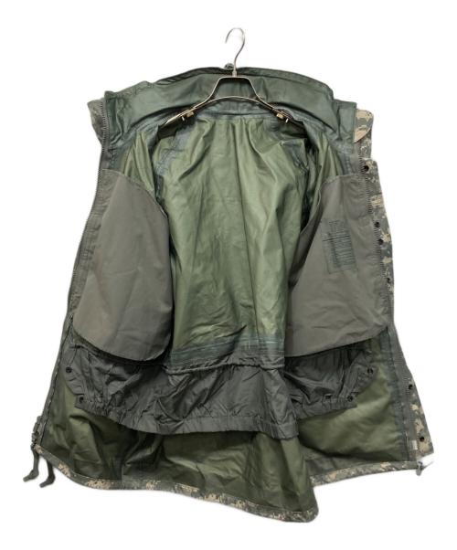US ARMY（ユーエスアーミー）US ARMY (ユーエスアーミー) ECWCS ユニバーサルカモゴアテックスパーカー カーキ サイズ:Mの古着・服飾アイテム