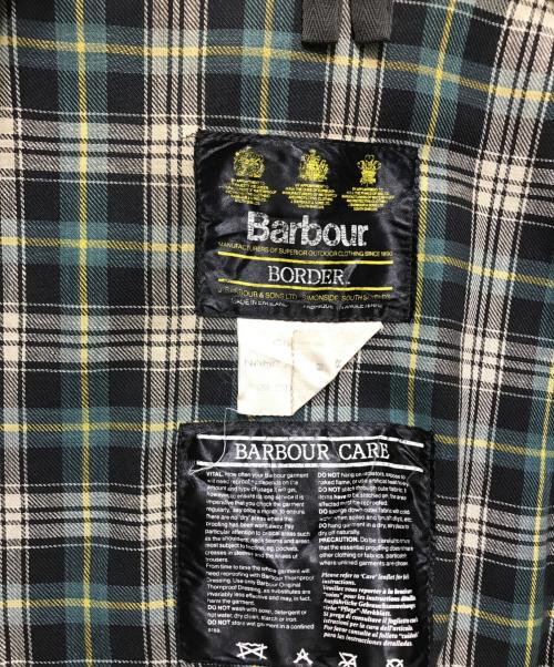 Barbour（バブアー）Barbour (バブアー) BORDER オイルドジャケット オリーブ サイズ:SIZE C40/102CMの古着・服飾アイテム
