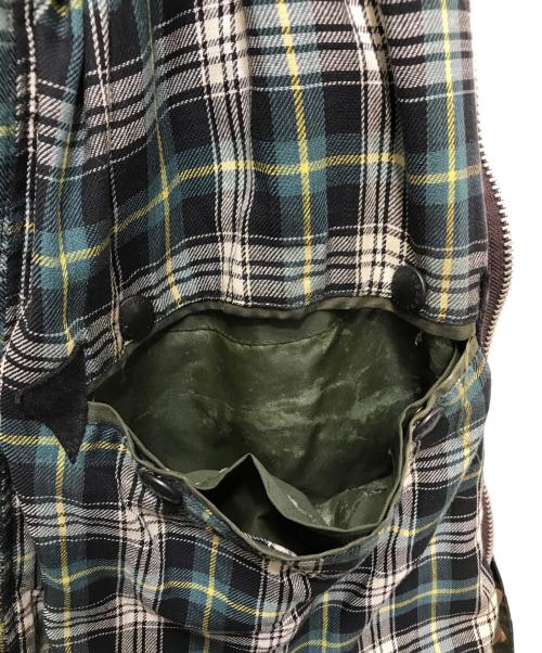 Barbour（バブアー）Barbour (バブアー) BORDER オイルドジャケット オリーブ サイズ:SIZE C40/102CMの古着・服飾アイテム