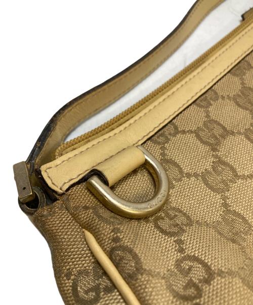 GUCCI（グッチ）GUCCI (グッチ) ハンドポーチ ベージュの古着・服飾アイテム