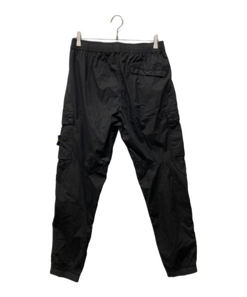 STONE ISLAND（ストーンアイランド）STONE ISLAND (ストーンアイランド) ガーメントダイストレッチコットンカーゴパンツ ブラック サイズ:SIZE 32の古着・服飾アイテム