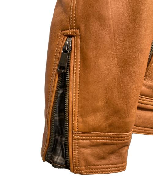 BURBERRY BLACK LABEL（バーバリーブラックレーベル）BURBERRY BLACK LABEL (バーバリーブラックレーベル) ファー付シングルレザージャケット ブラウン サイズ:Mの古着・服飾アイテム